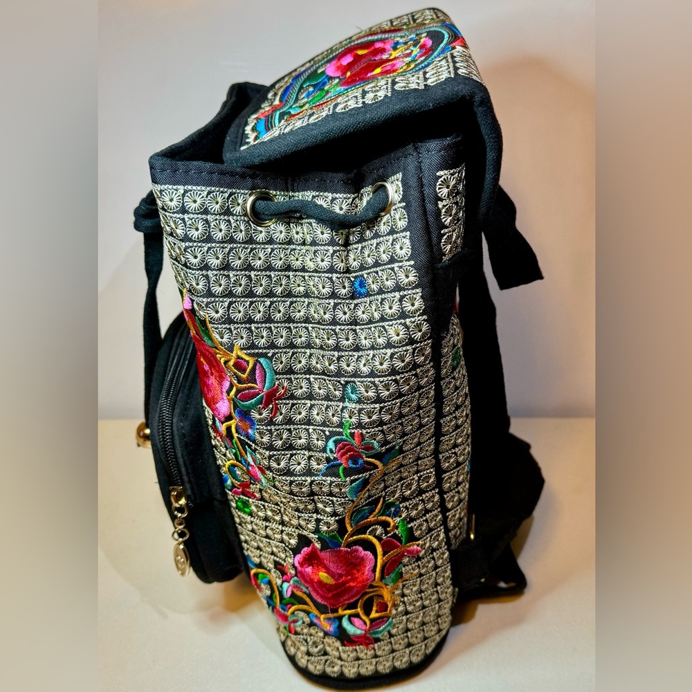 Unique Flowery Backpack - one of a kind - Picture 8 of 15